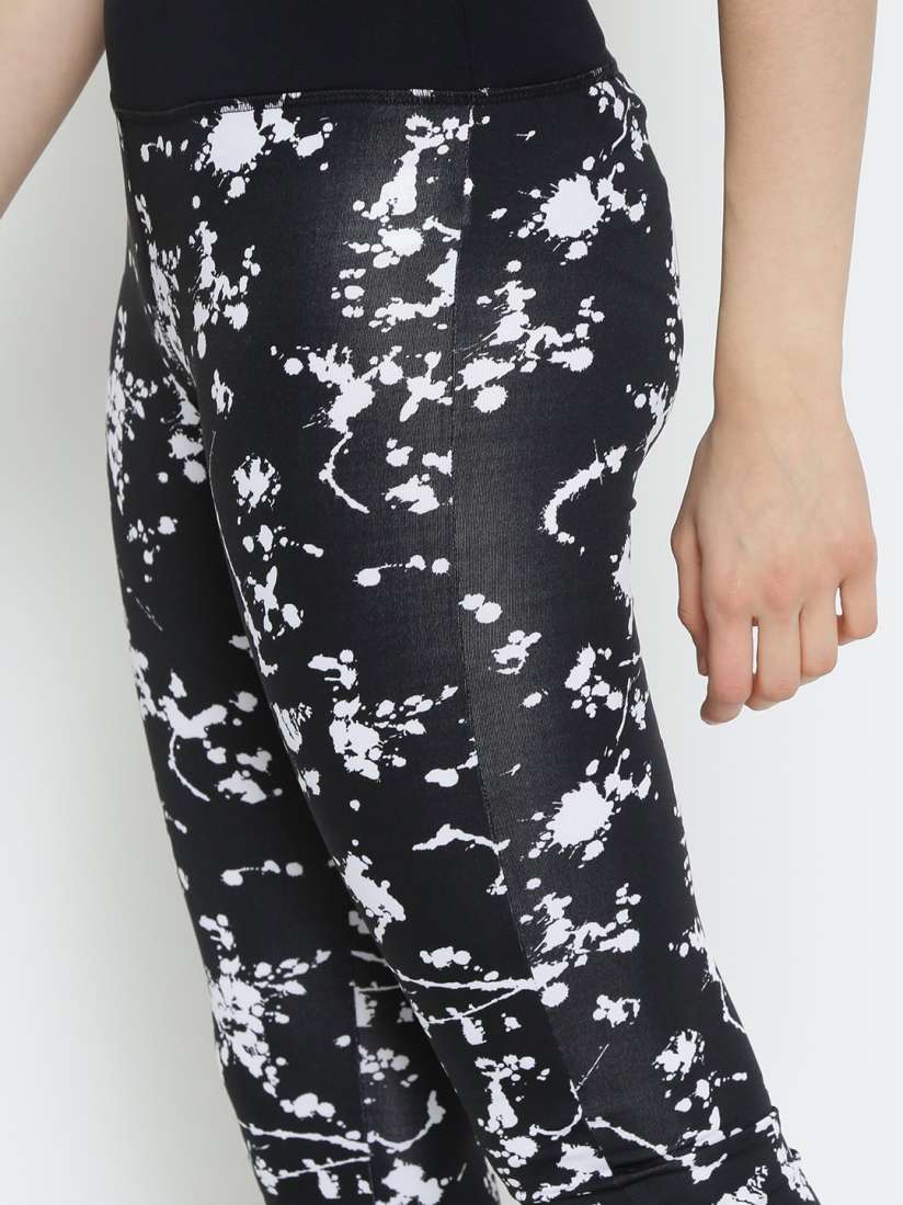 Buy FOREVER 21 Black White Printed Tights Tights for Women 1646088 Myntra