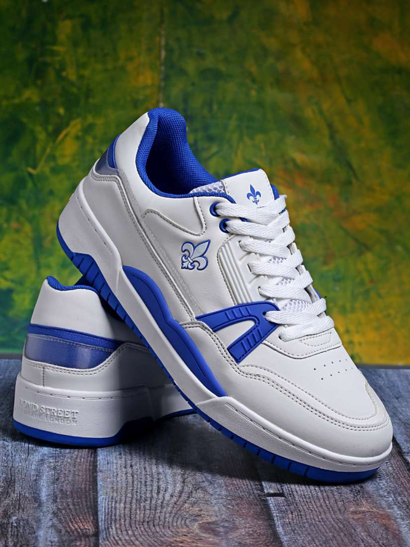 Red tape bond street sneakers clearance