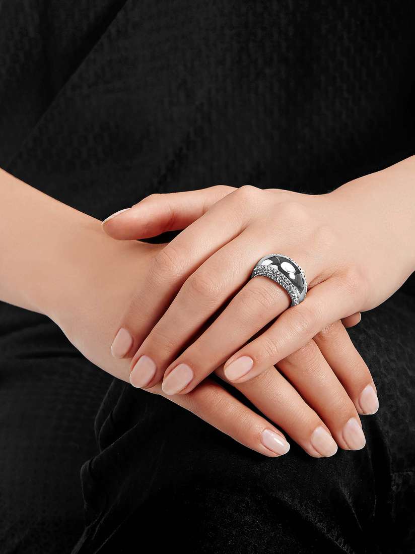 Swarovski pebble ring top