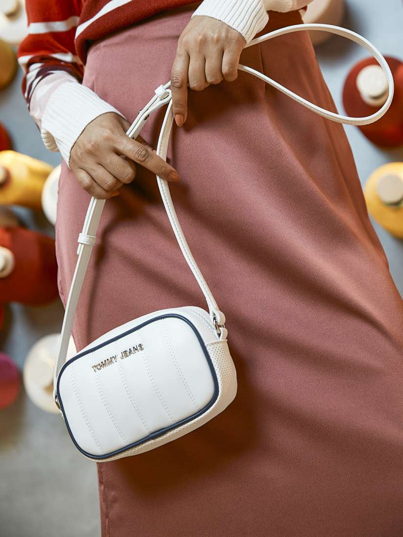 Buy Tommy Hilfiger White Solid Structured Crossover Sling Bag Handbags for Women 16757756 Myntra