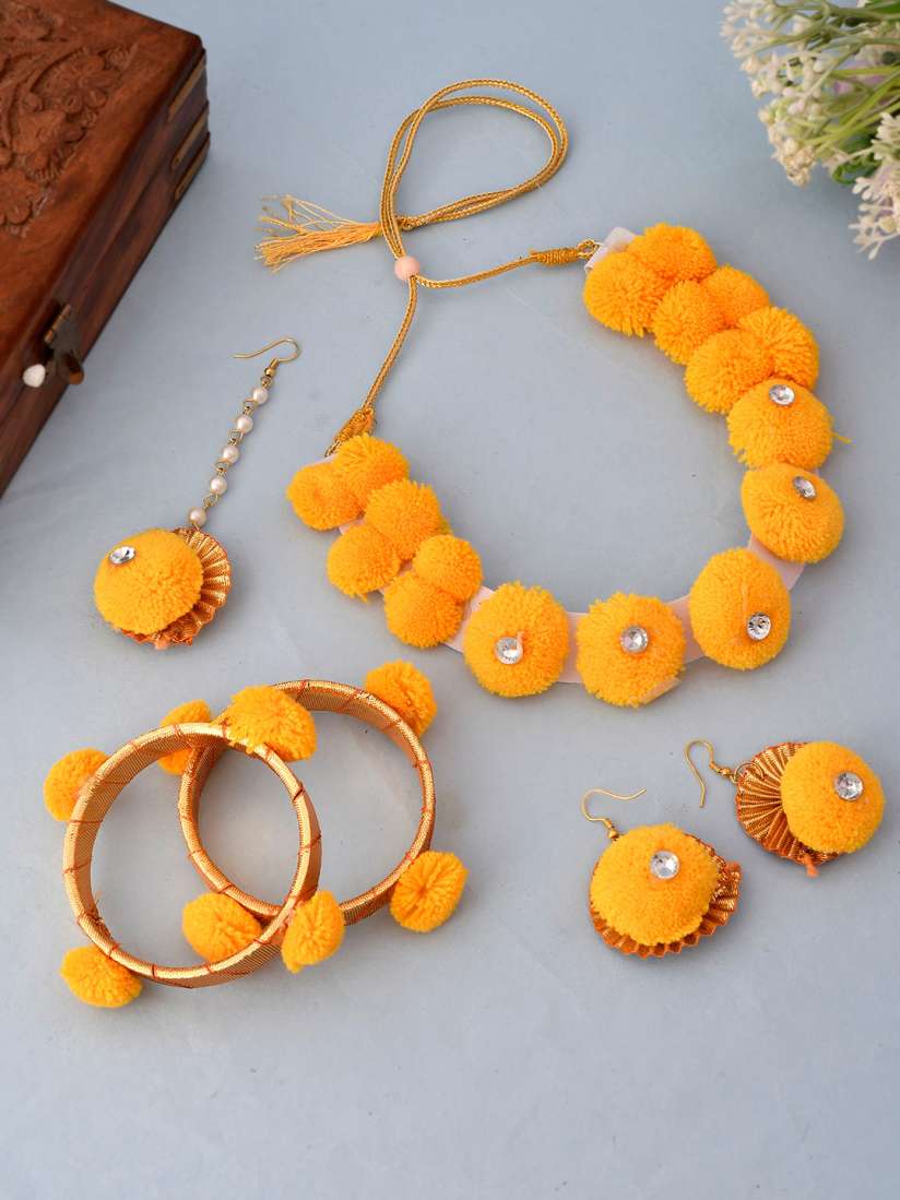 Buy Silvermerc Designs Rhodium Plated White Beaded Mehndi Haldi Flower Jewellery Set Jewellery Set for Women 16905752 Myntra