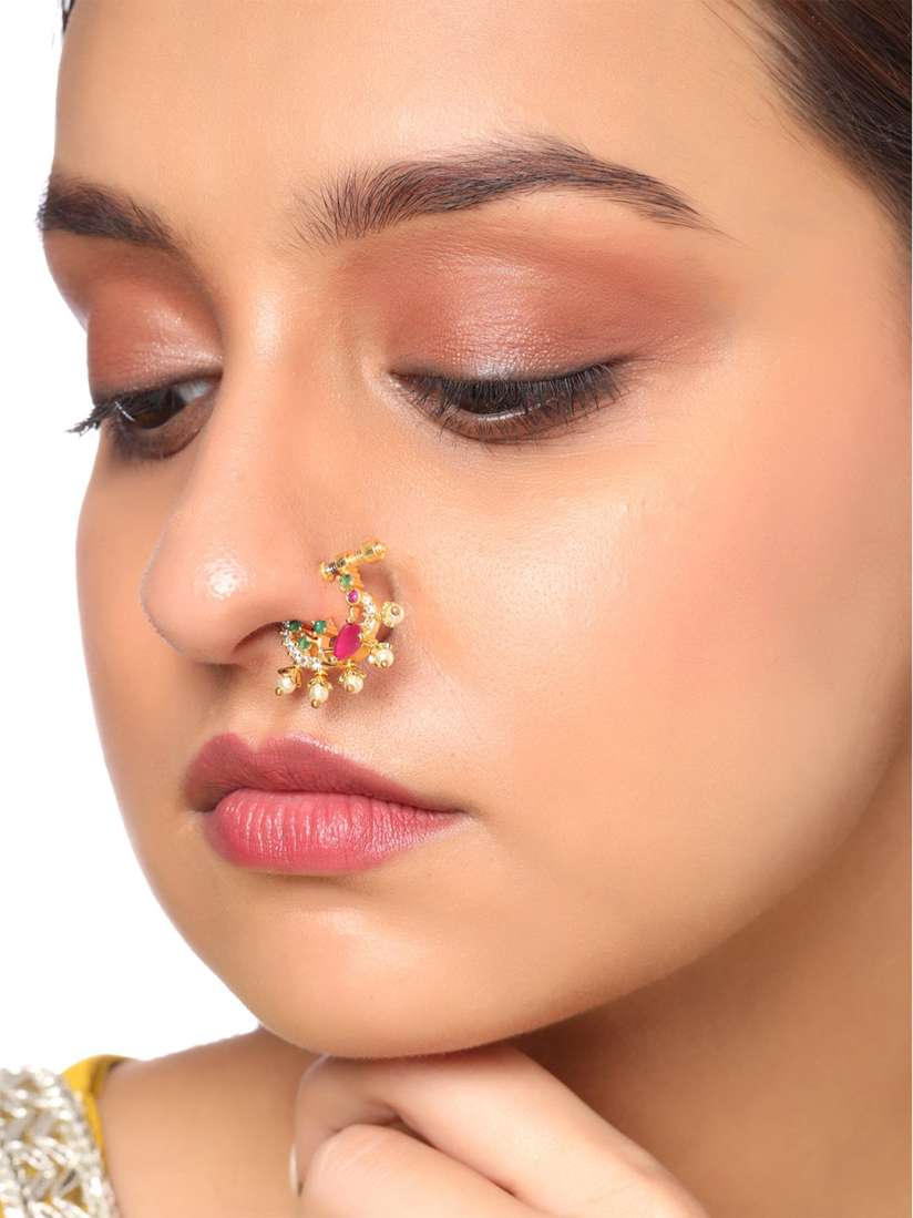 Nose pin myntra on sale
