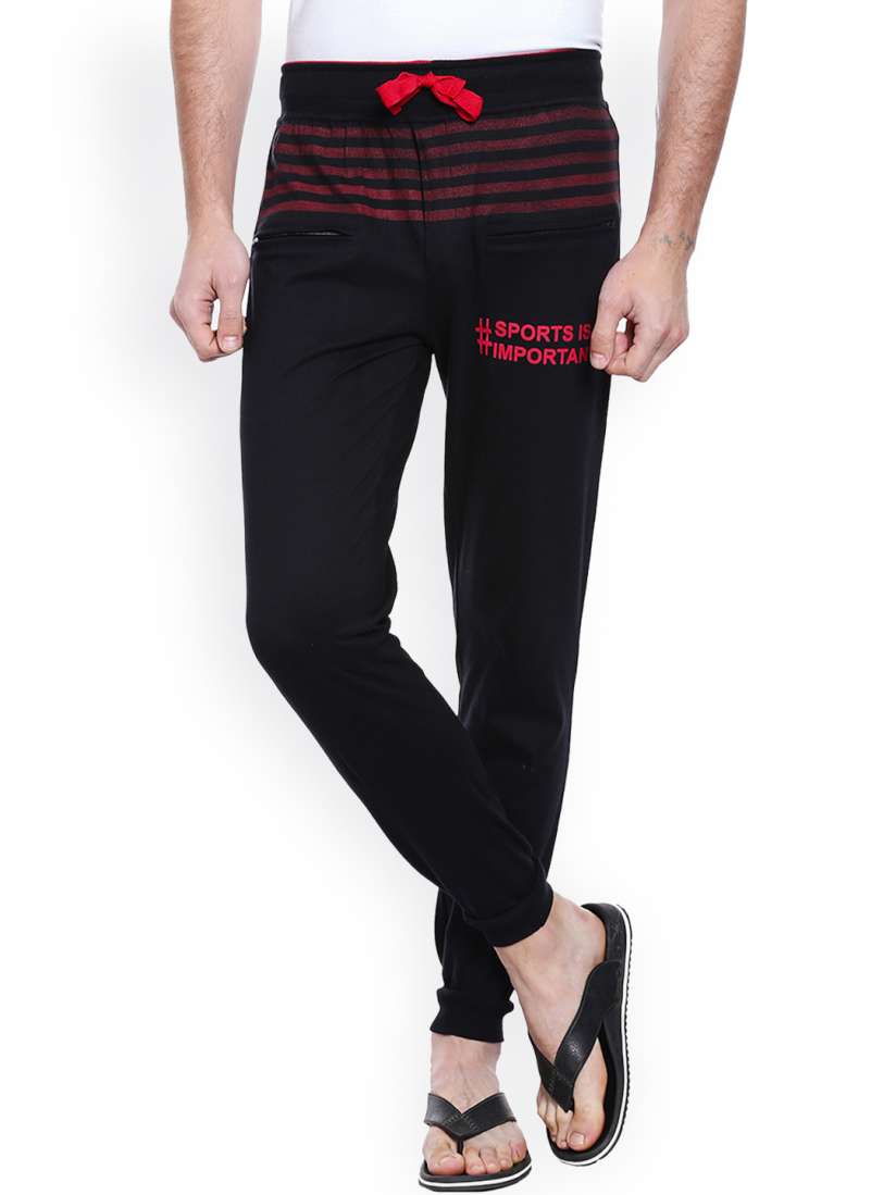 Avoq track pants deals