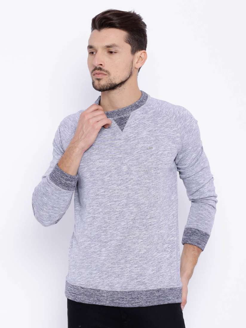 Muscle fit sweatshirts hot sale