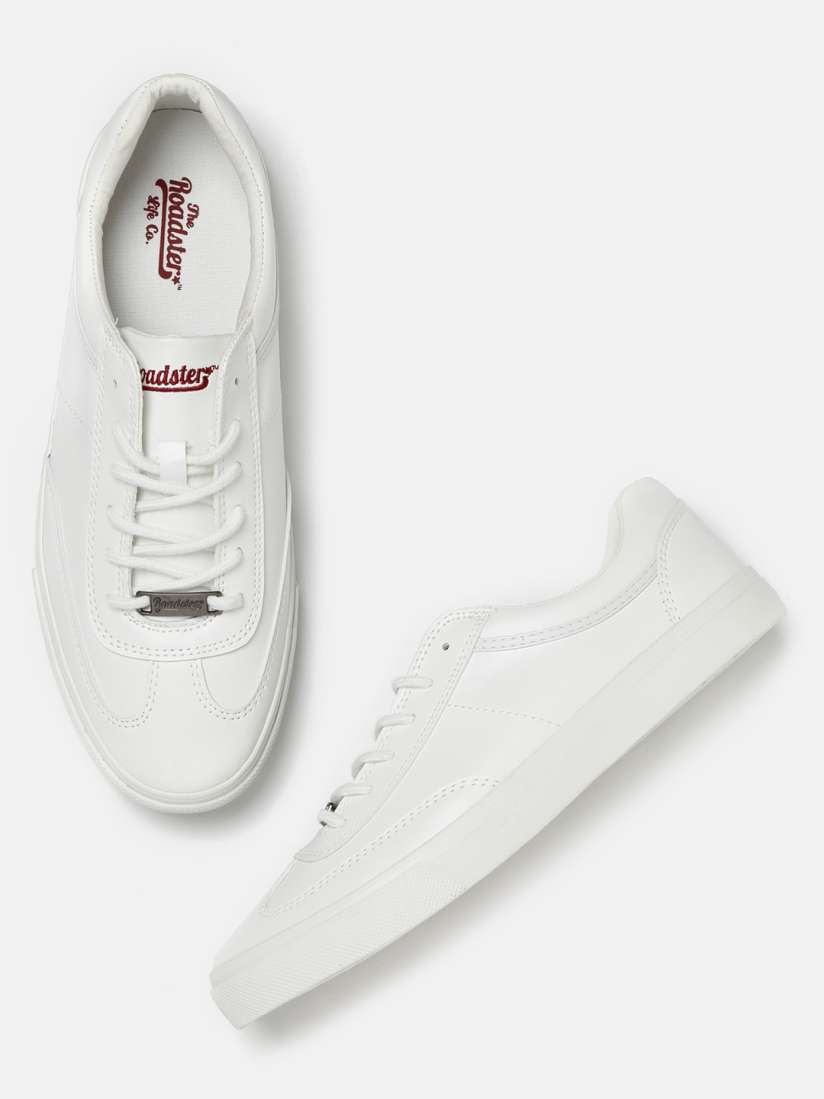 Roadster men white sneakers 2025