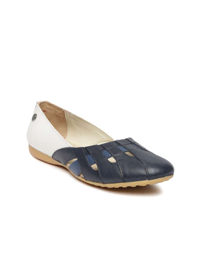 Lee cooper flat shoes cheap