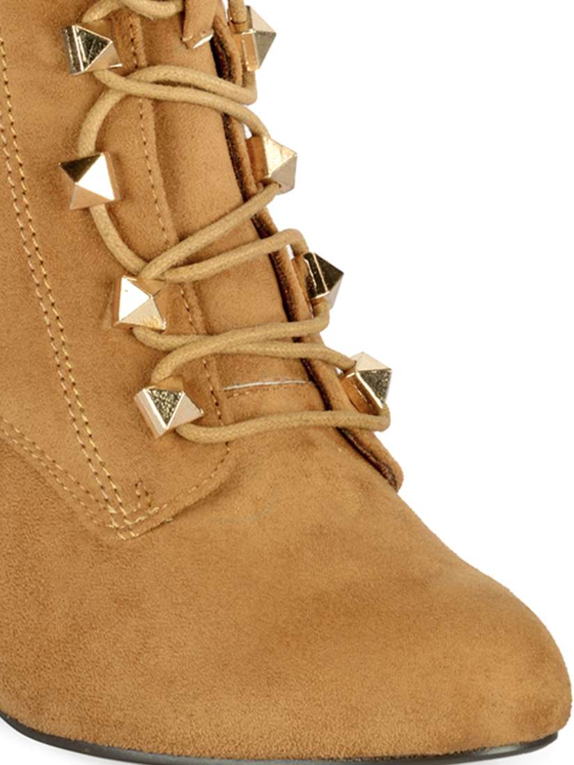 Flat wedge boots store
