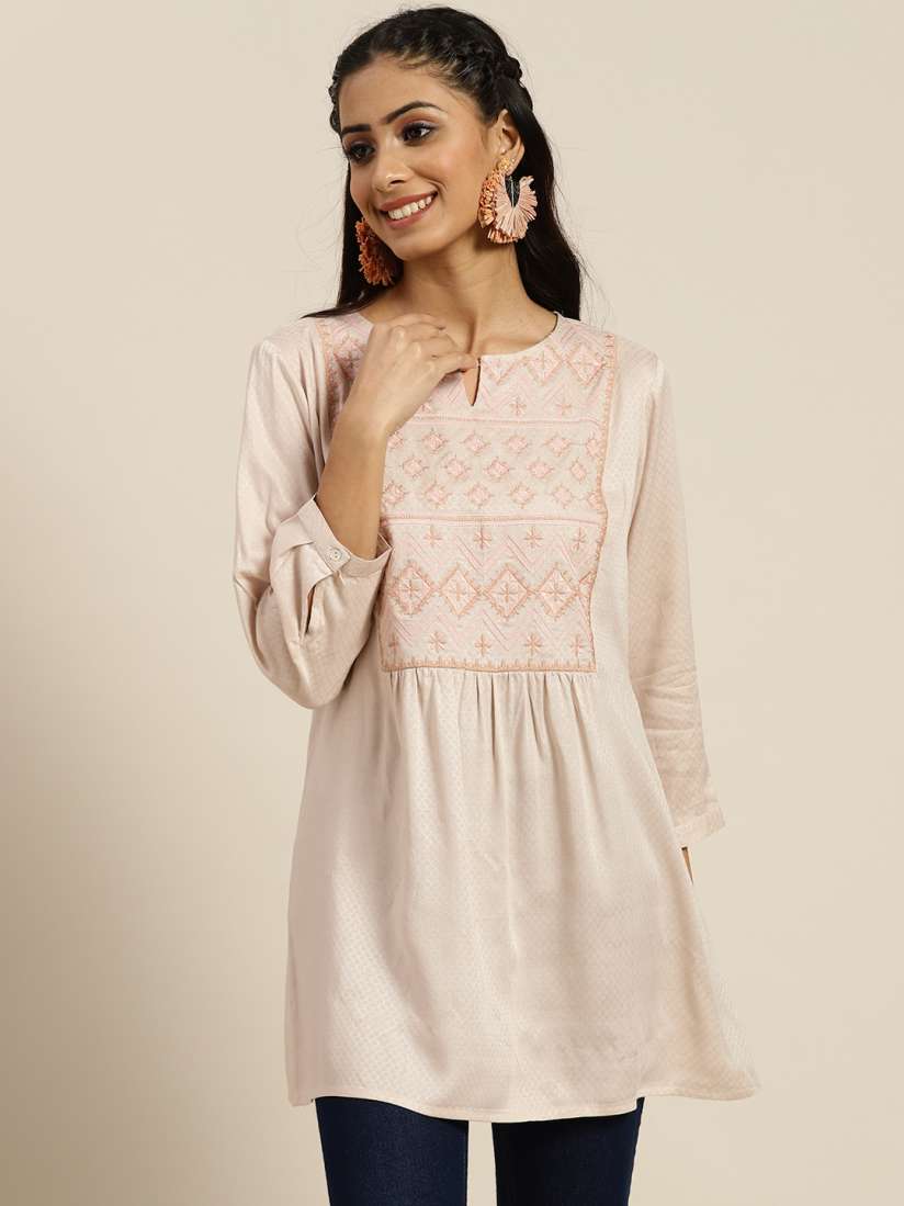 Sangria brand kurtis store