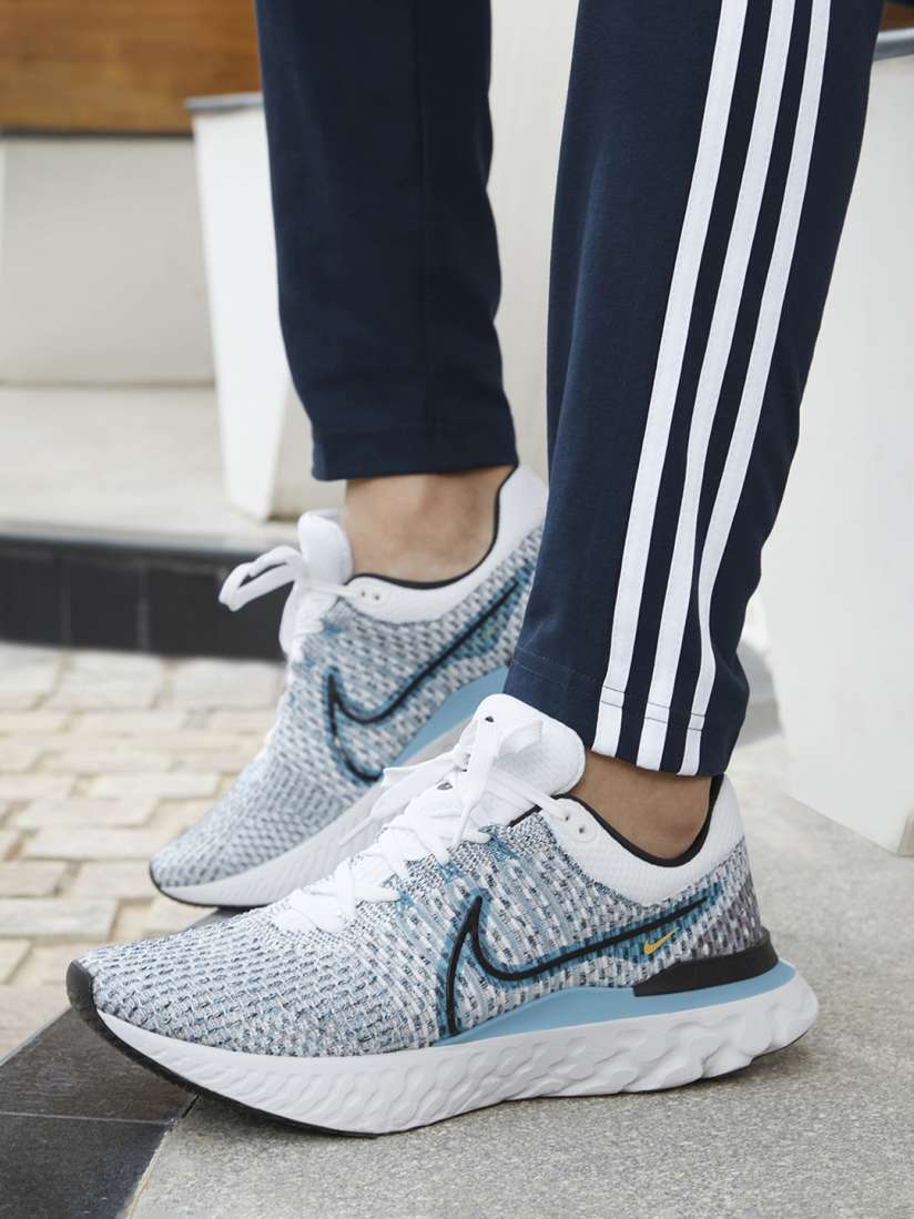 Nike free rn flyknit 3. on feet top