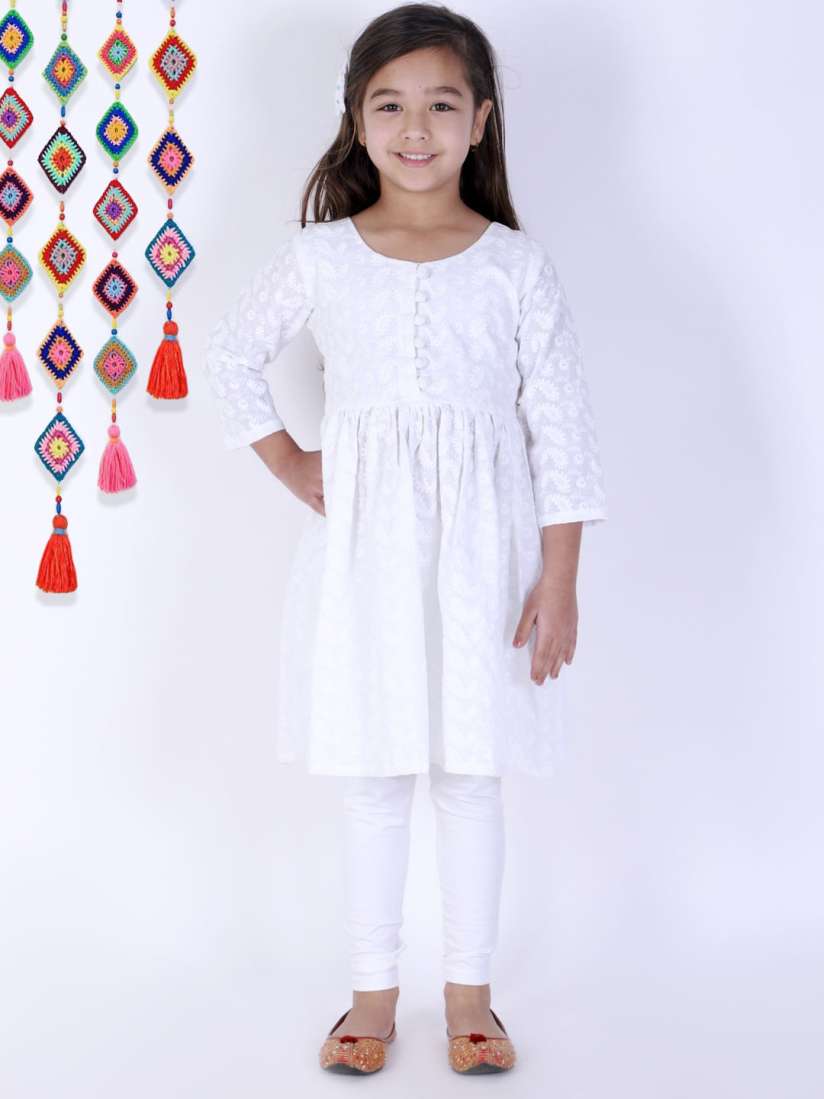 White kurta and leggings hot sale