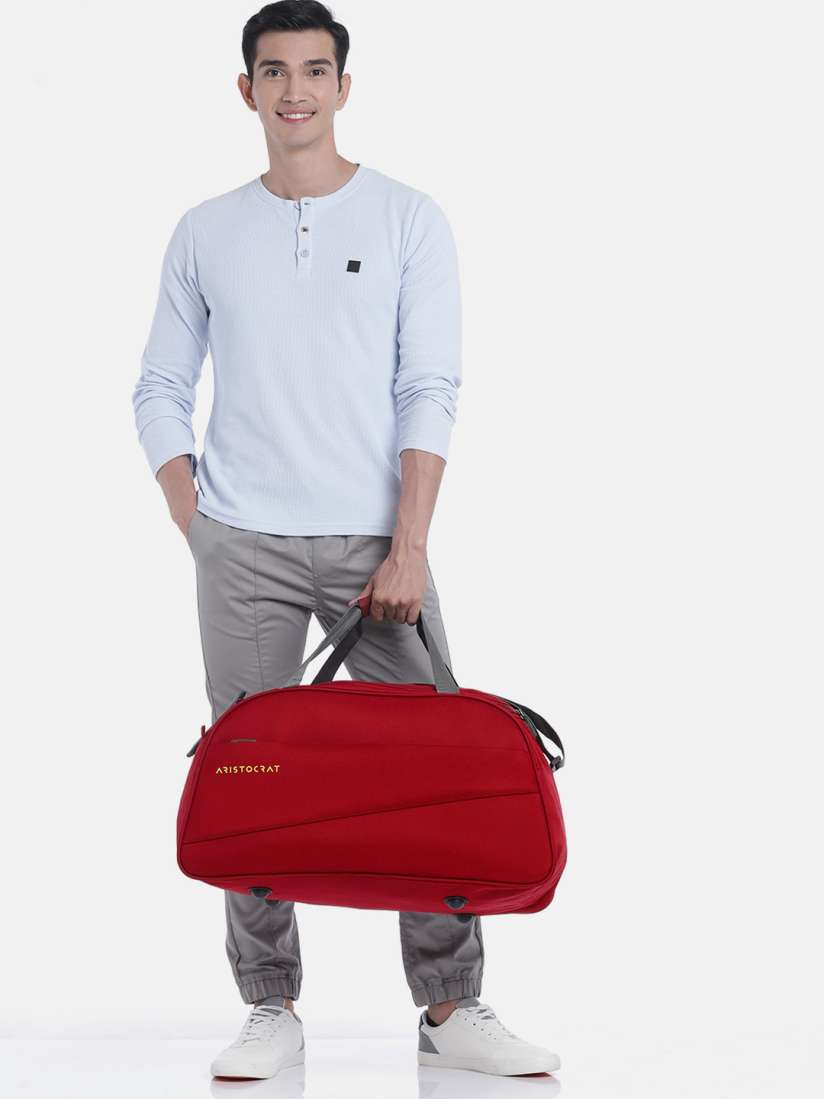 Large red duffle bag hotsell