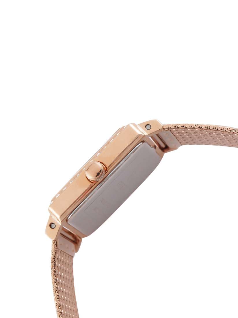 Guess w0826l3 2025