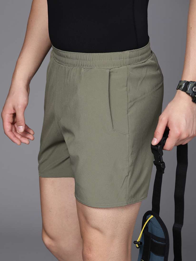 Buy Columbia Mid Rise Omni Wick Hike Sports Shorts Shorts for Men 17611002 Myntra