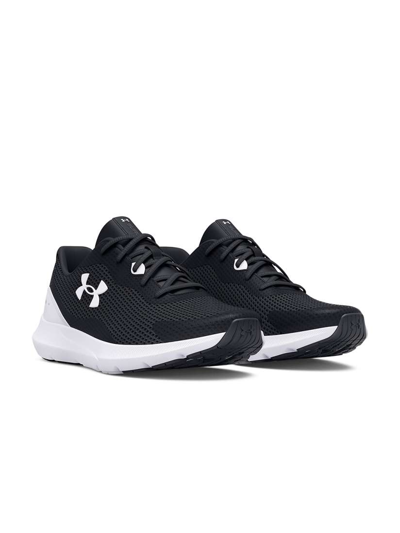 Under armour all black running shoes deals