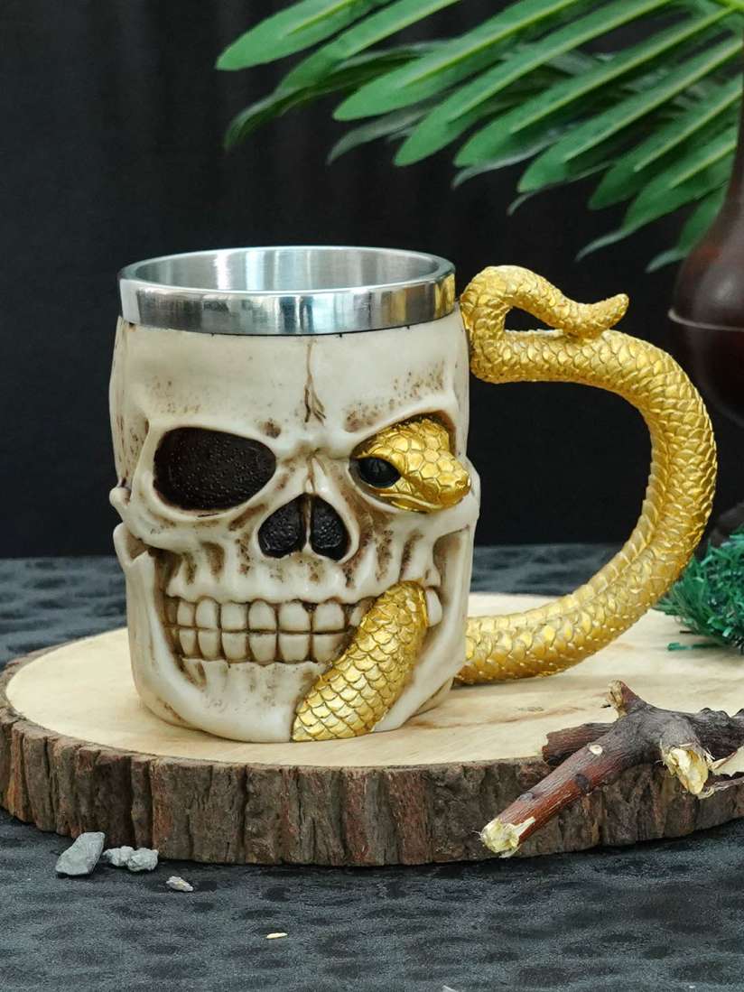 Skull mugs top