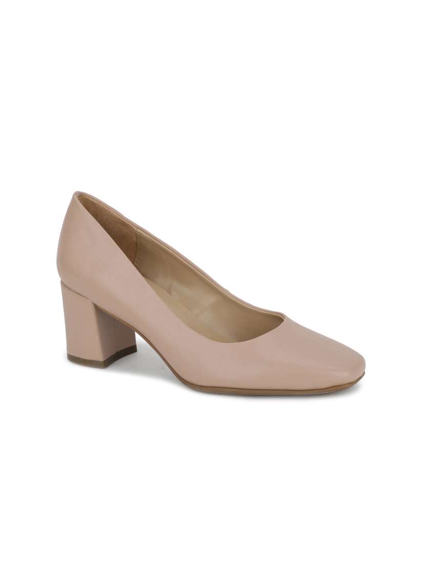 Naturalizer beige pumps discount