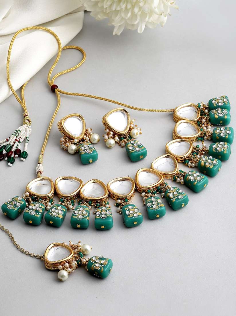 Buy KARATCART Gold Plated Green White Tumble Studded Polki Kundan Choker Necklace Set Jewellery Set for Women 17734538 Myntra