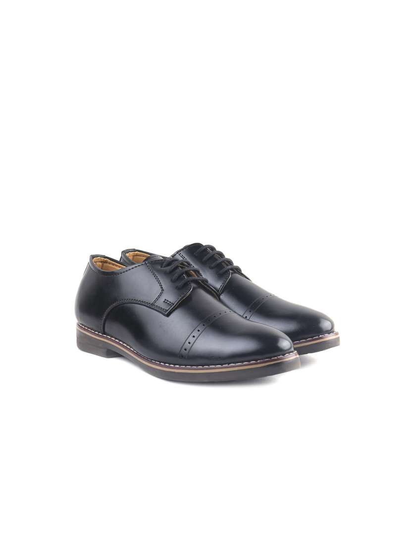 Myntra boys shoes discount