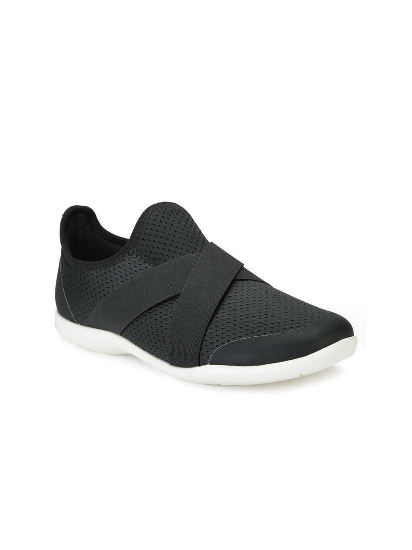 Crocs shoes myntra top