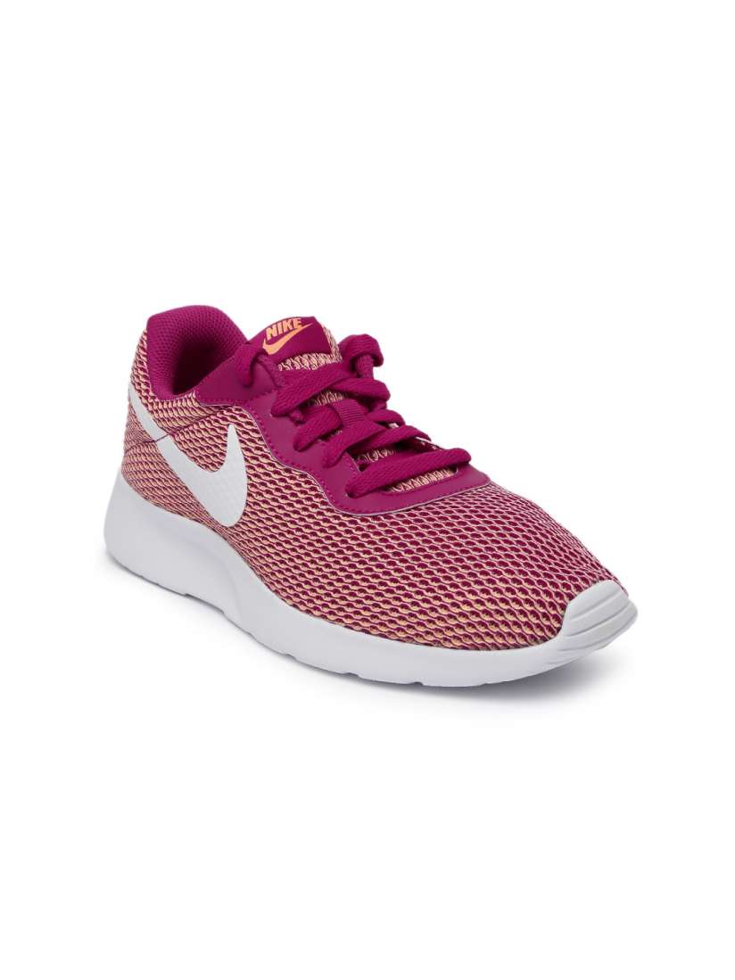 Nike tanjun peach on sale