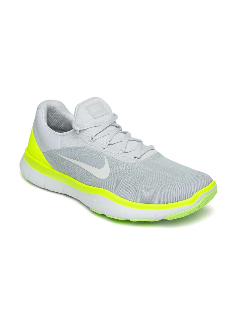Nike free trainer v7 white top