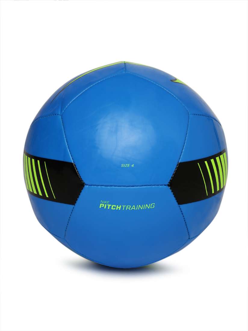 Myntra nike footballs outlet