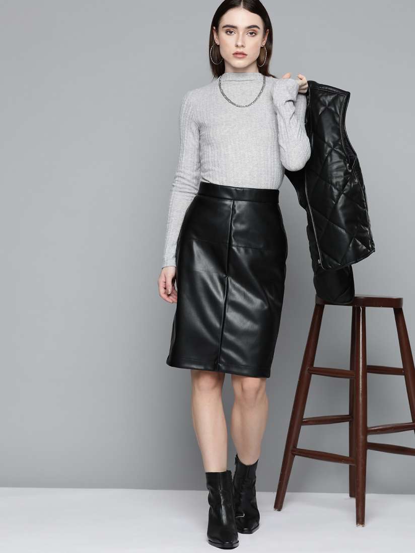 Pencil skirt myntra top