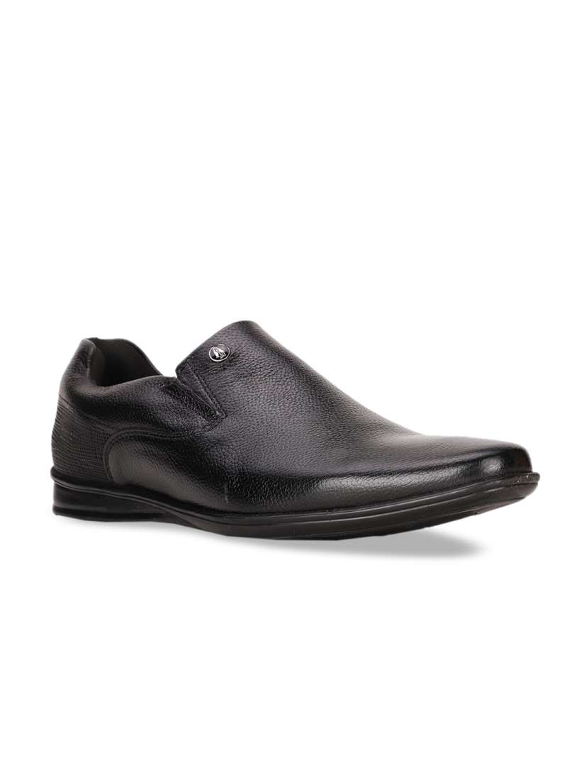 Hush puppies myntra clearance