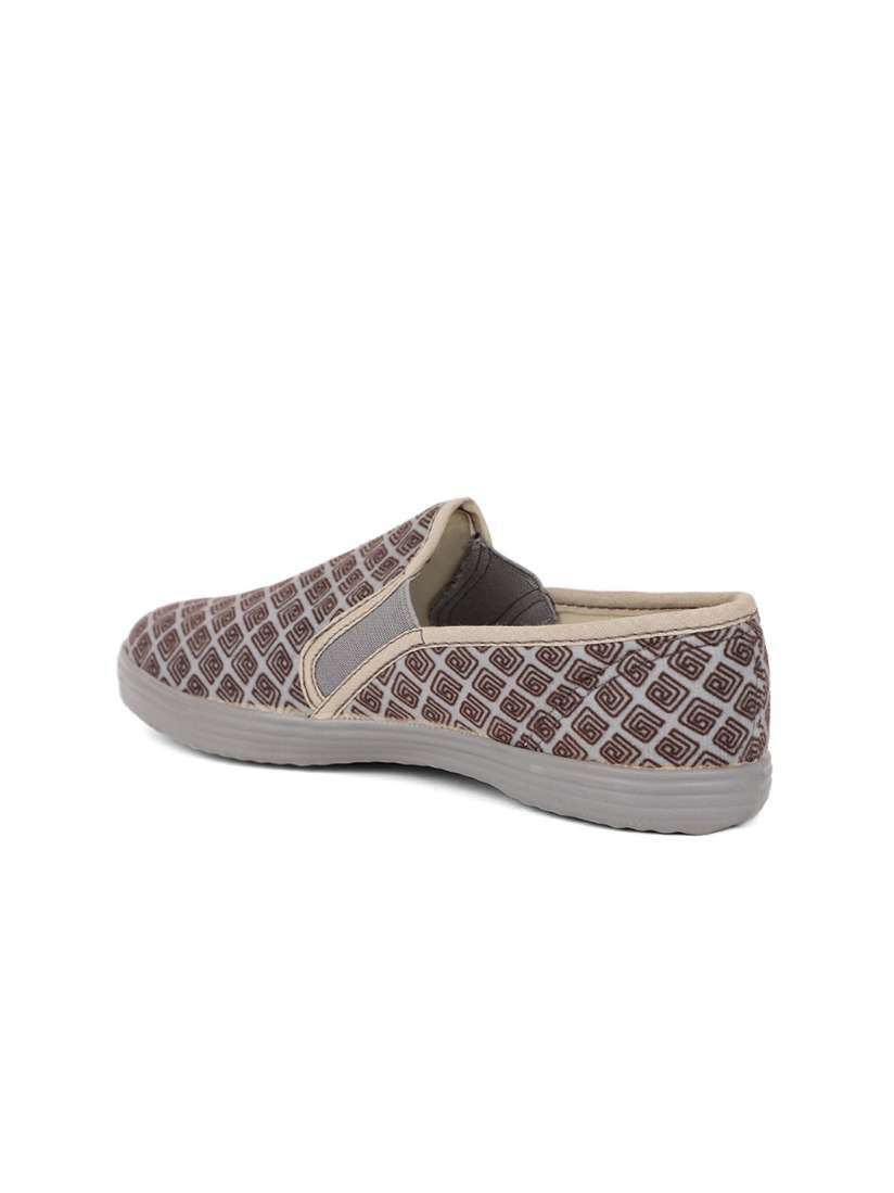 Bata fitness shoes shop