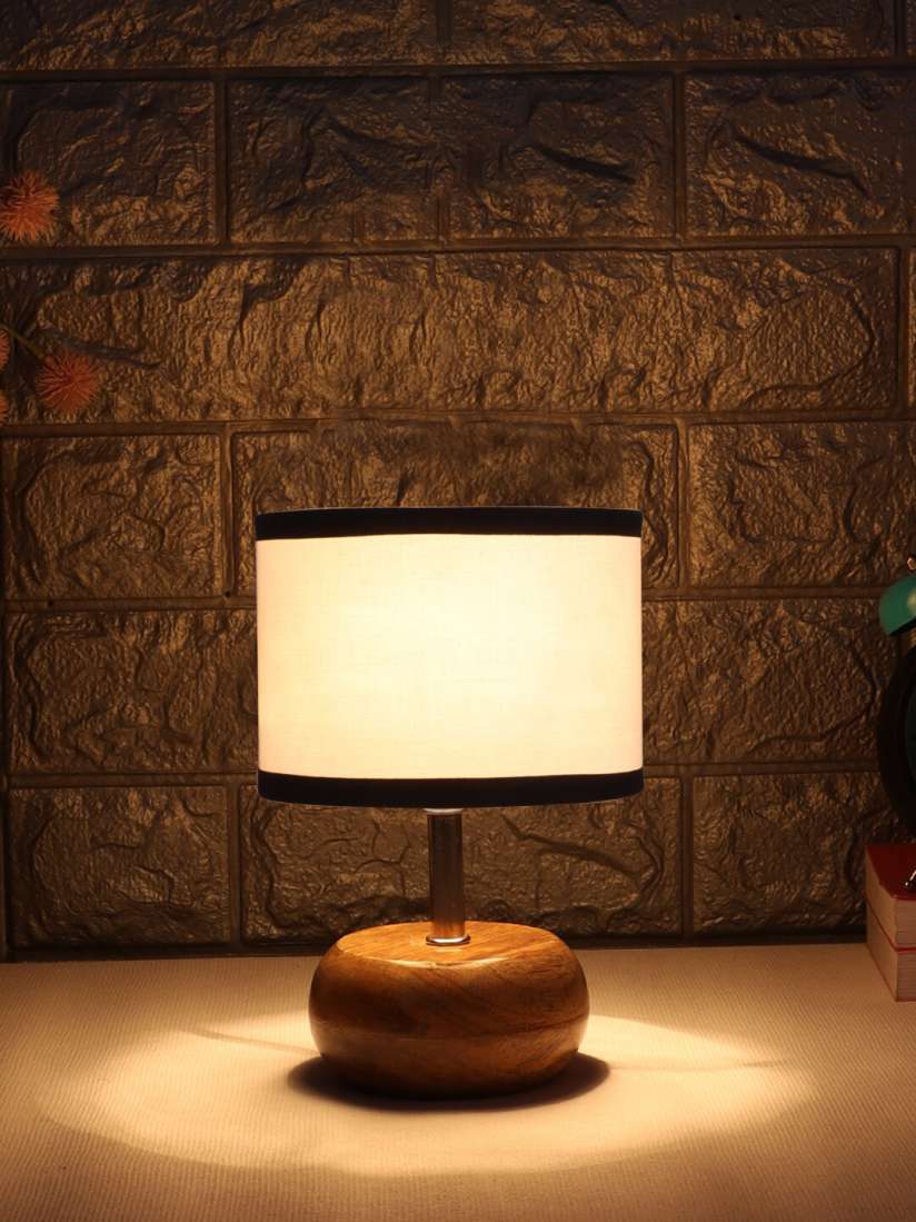 Myntra table lamp on sale