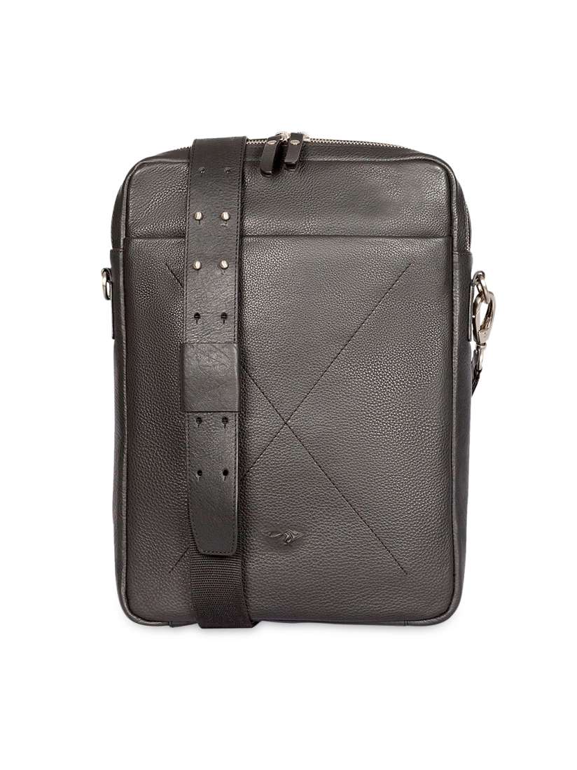 Buy Quick Brown Fox Men Black Leather Messenger Bag Messenger Bag for Men 1843286 Myntra