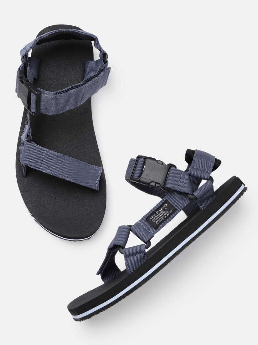 Levi's sandals discount