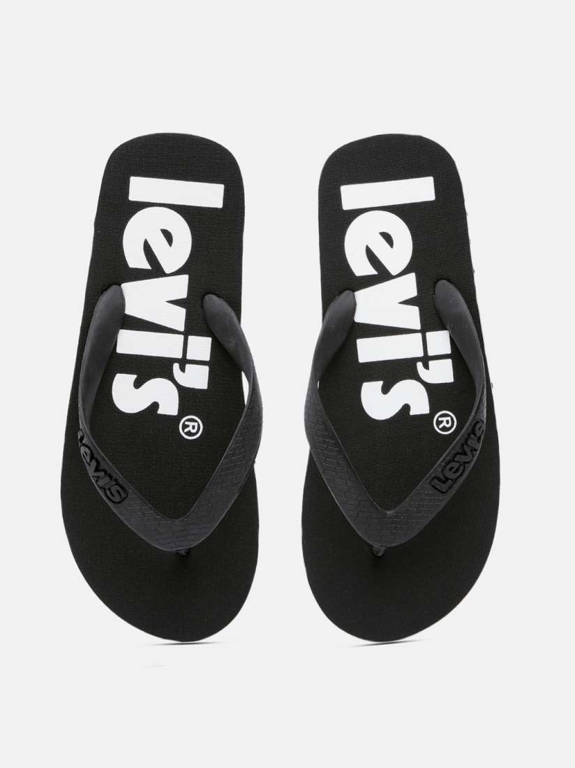 Levis flip flops deals