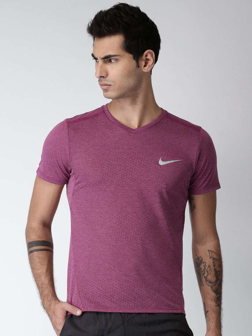 nike tailwind burgundy