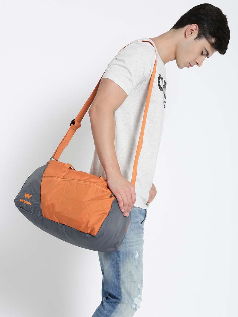 Wildcraft tinker duffle bag top