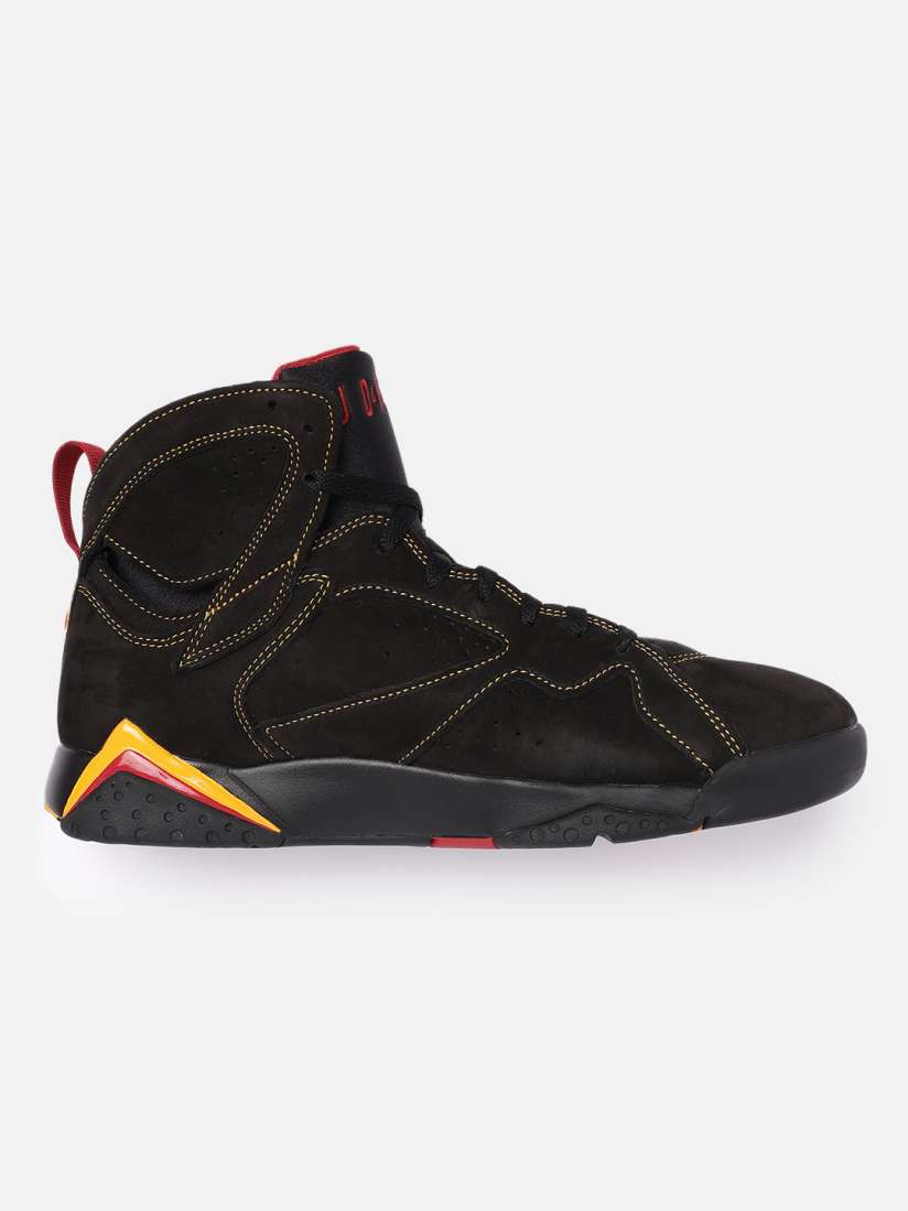 Buy Nike Men Black AIR JORDAN 7 RETRO Leather Basketball Shoes Sports Shoes for Men 18800592 Myntra