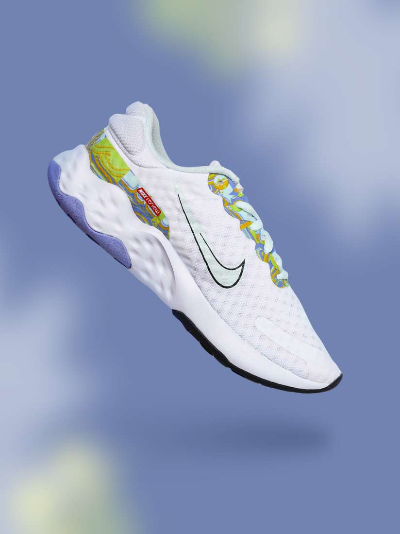Nike white shoes myntra 2025