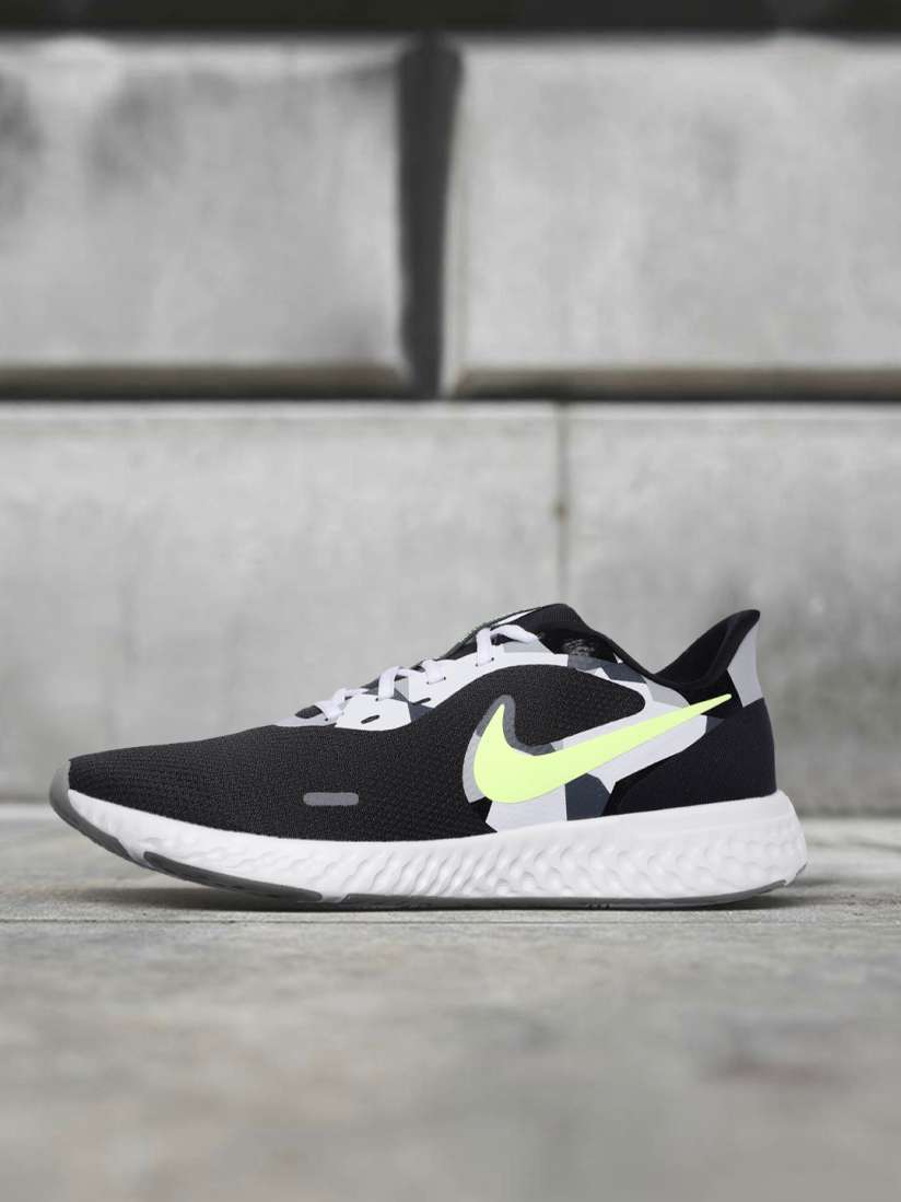 Buy Nike Men Black Solid Revolution 5 Road Running Shoes Sports Shoes for Men 18801004 Myntra