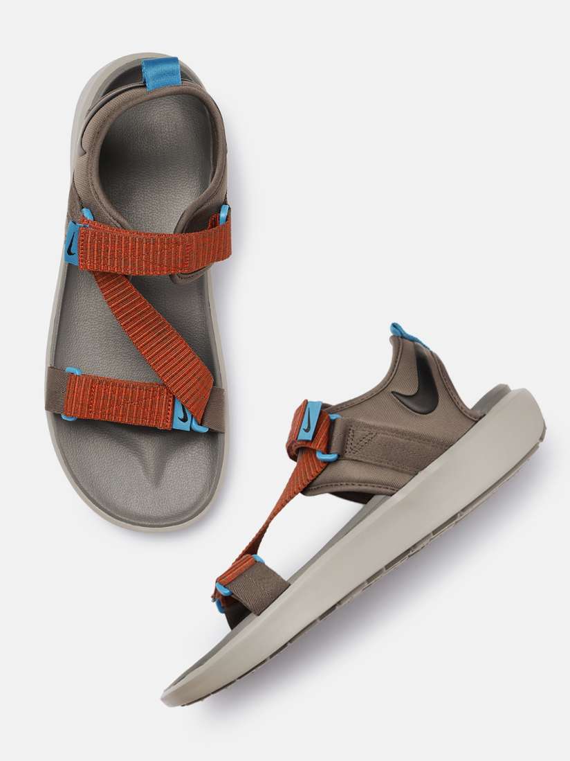Maroon nike sandals shop