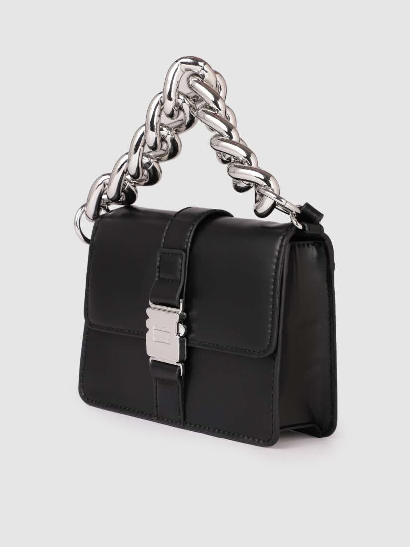 Tommy hilfiger bags myntra on sale