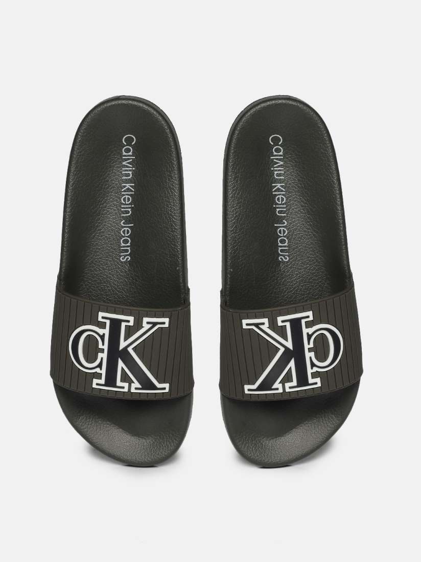 Calvin klein sliders size 3 top