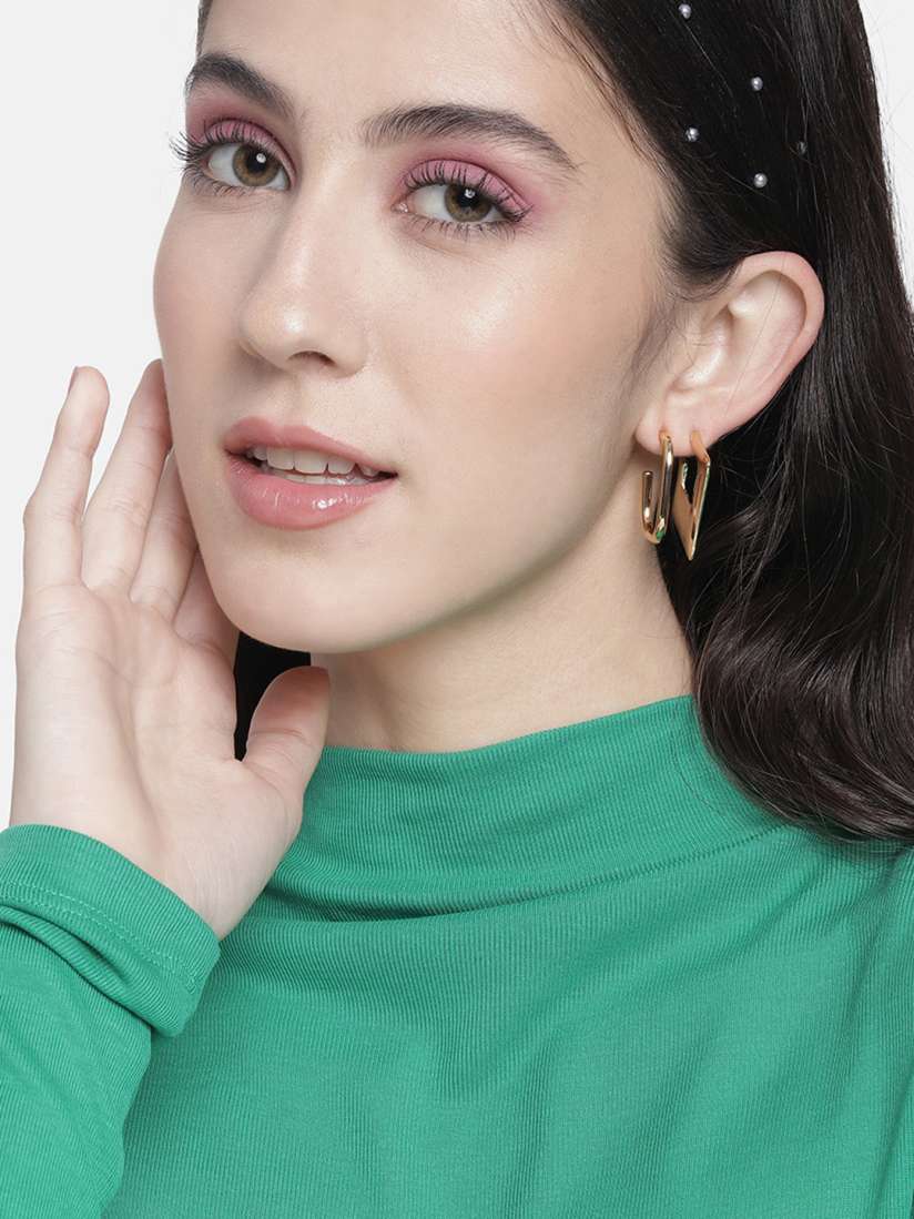 Myntra hoop earrings shop