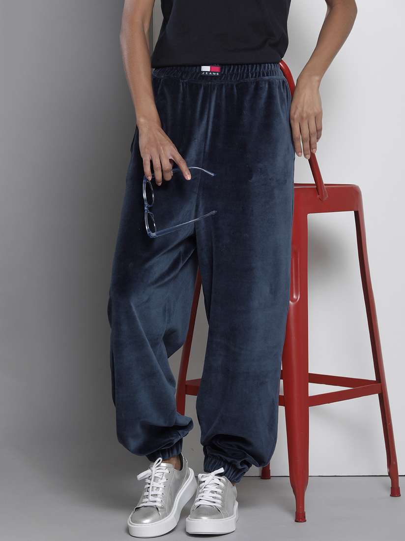 Buy Tommy Hilfiger Women Navy Blue Solid Velvet VELOUR BADGE Joggers -  Track Pants for Women 18988014 | Myntra