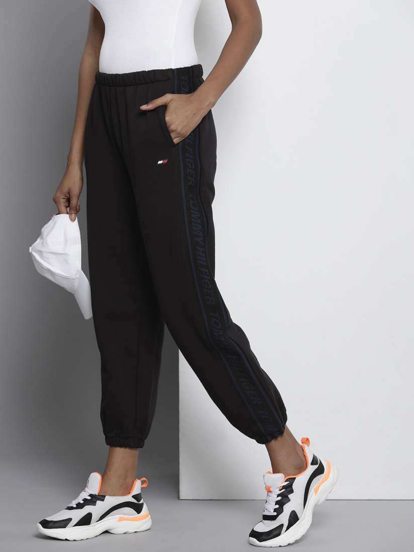 Tommy hilfiger joggers womens sale best sale