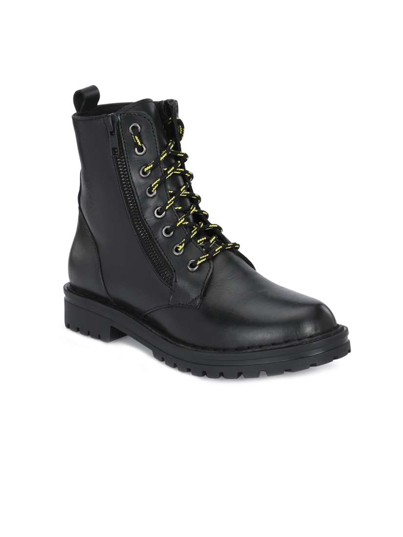 Delize black boots online