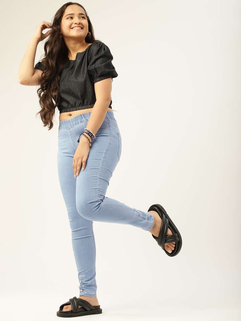 Teens in jeggings store