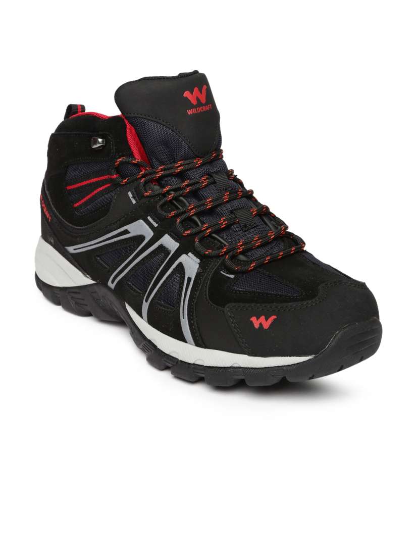 Mens darwin black running shoes best sale