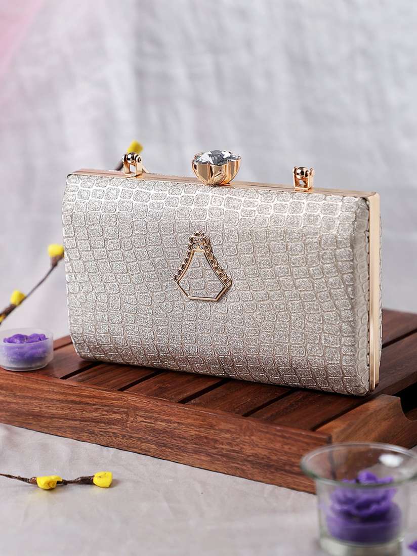Myntra clutch bags deals