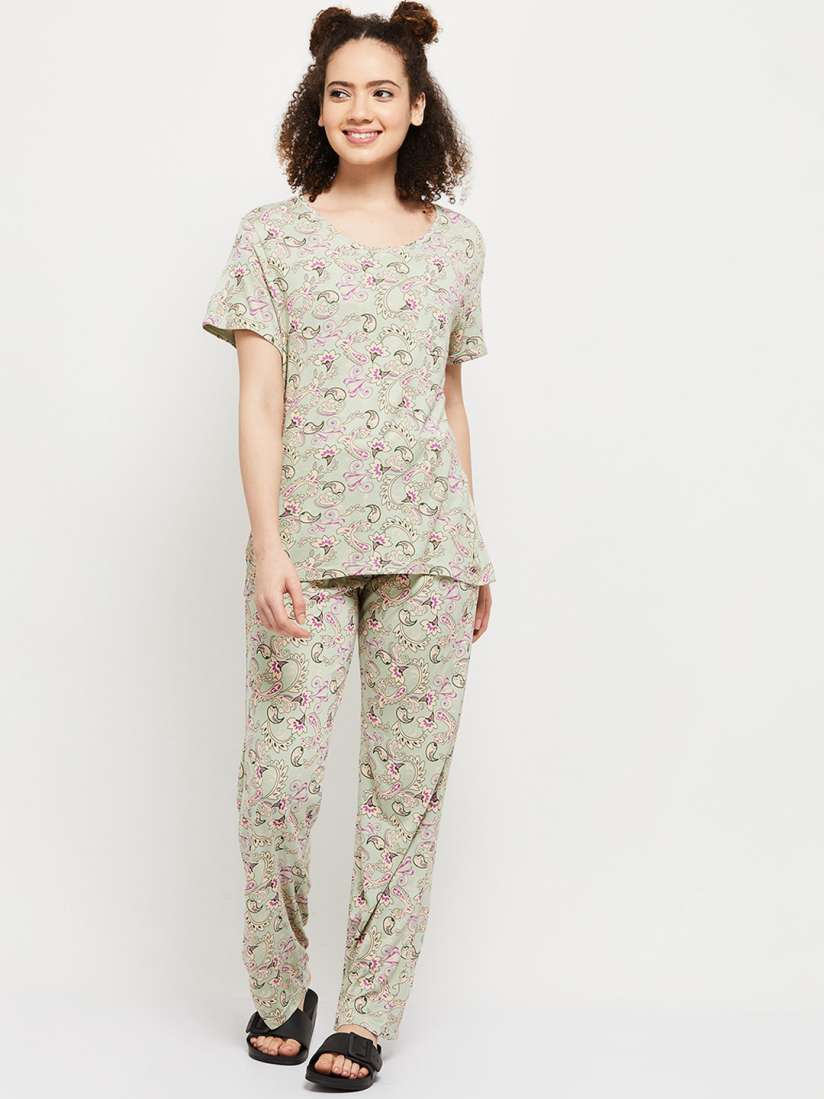 Max night suits shop