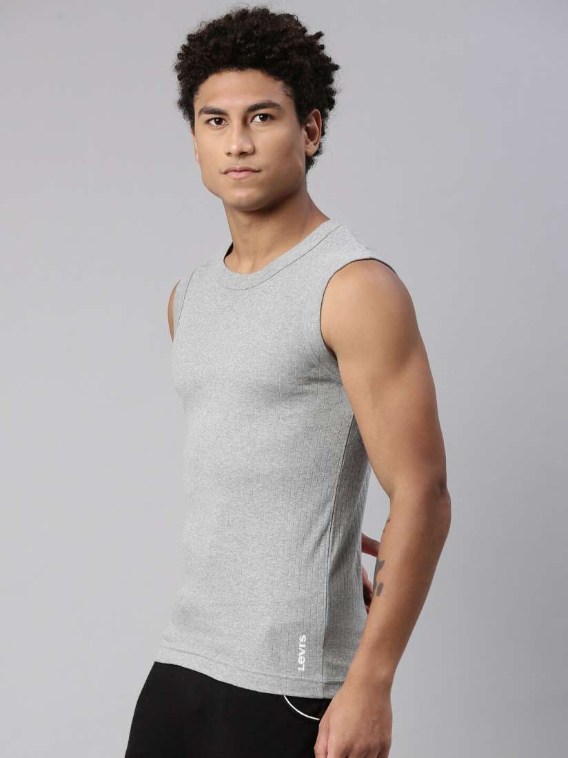 Levi's vests online online